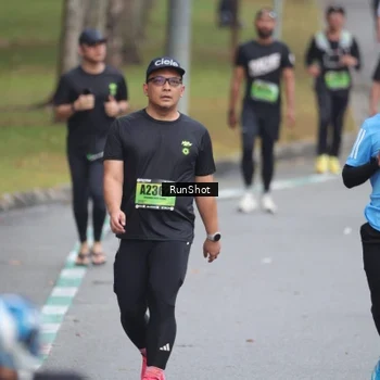 Runner Photo 5600007
