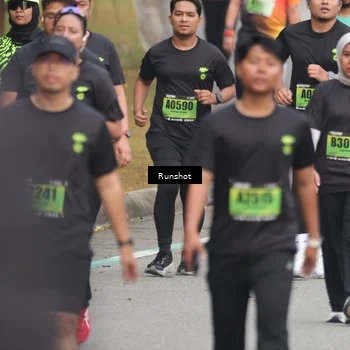 Runner Photo 5600064