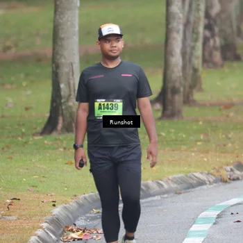 Runner Photo 5600074