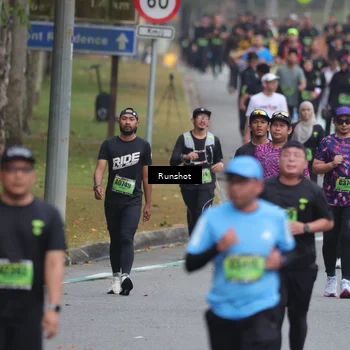 Runner Photo 5600075