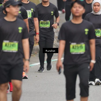 Runner Photo 5600084