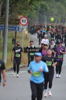 Runner Photo 5600112
