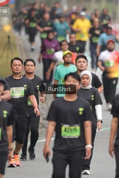 Runner Photo 5600113