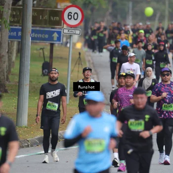 Runner Photo 5600194