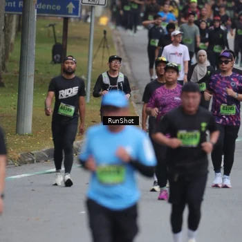 Runner Photo 5600210