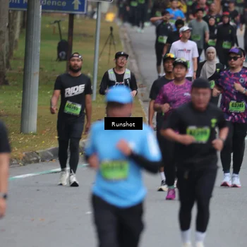 Runner Photo 5600370