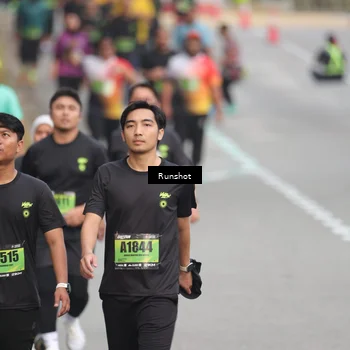 Runner Photo 5600390