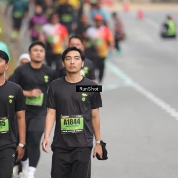 Runner Photo 5600396