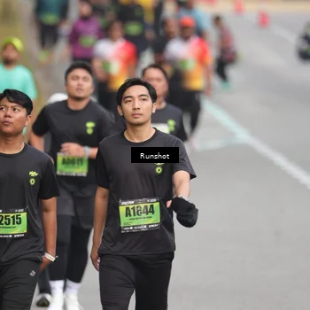 Runner Photo 5600400