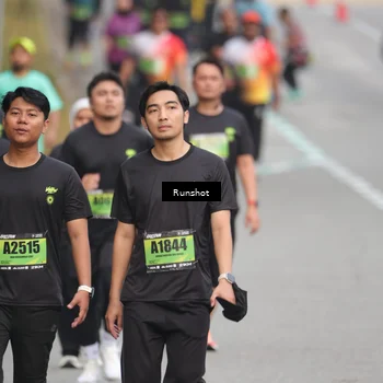 Runner Photo 5600404