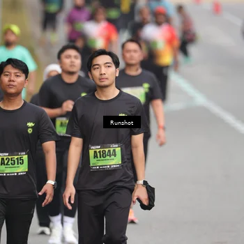 Runner Photo 5600416