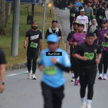 Runner Photo 5600436