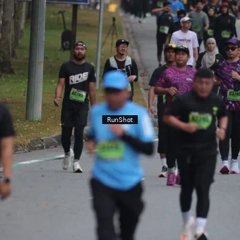 Runner Photo 5600437