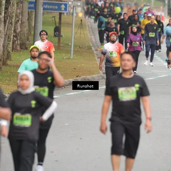 Runner Photo 5600646