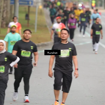 Runner Photo 5600669