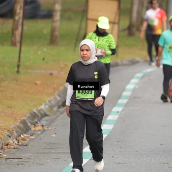 Runner Photo 5600773