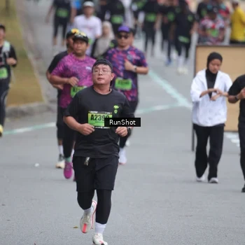 Runner Photo 5600860