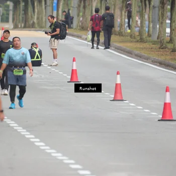 Runner Photo 5601001