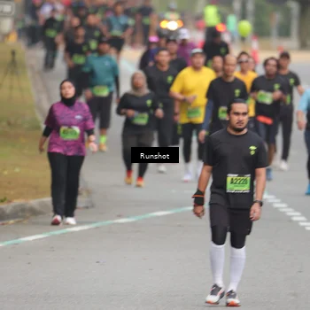 Runner Photo 5601100