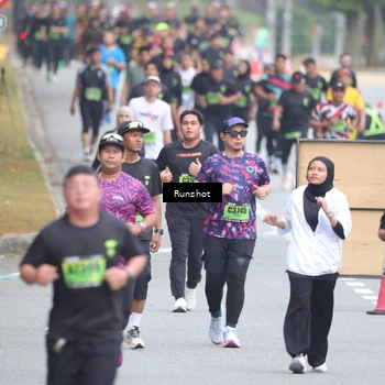 Runner Photo 5601595