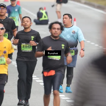 Runner Photo 5601735