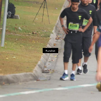 Runner Photo 5602024