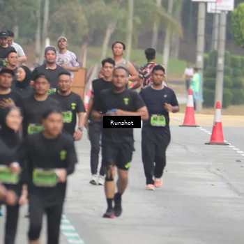 Runner Photo 5602359