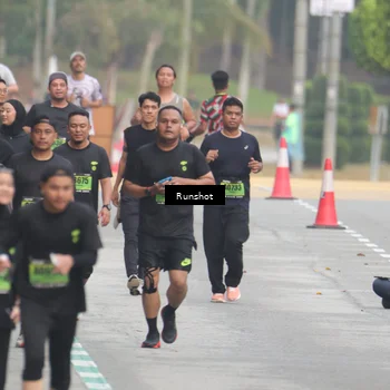 Runner Photo 5602370