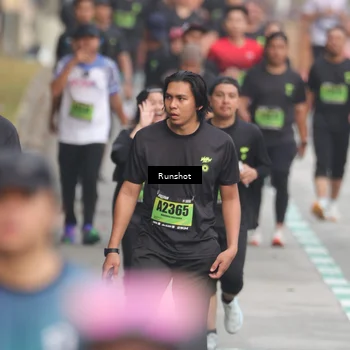 Runner Photo 5602453