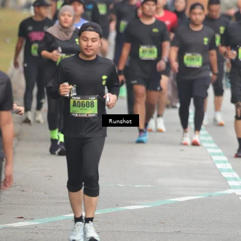Runner Photo 5602800