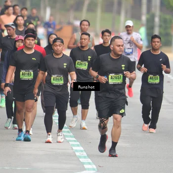 Runner Photo 5603240