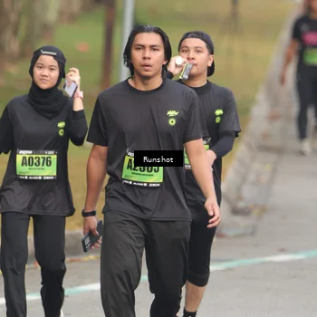 Runner Photo 5603359