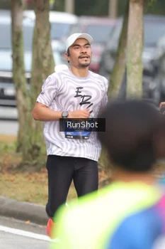 Runner Photo 5603654