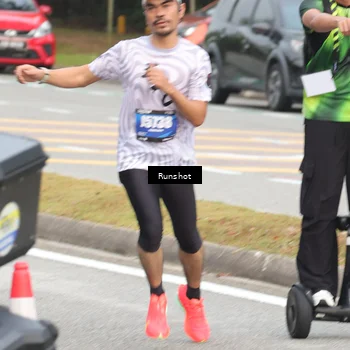 Runner Photo 5603673