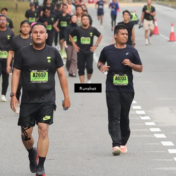 Runner Photo 5604083