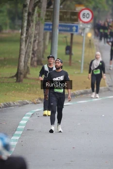Runner Photo 5604140
