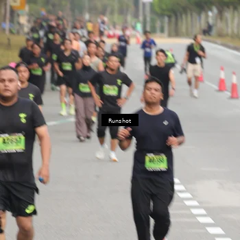 Runner Photo 5604155