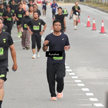 Runner Photo 5604198