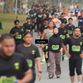Runner Photo 5604239