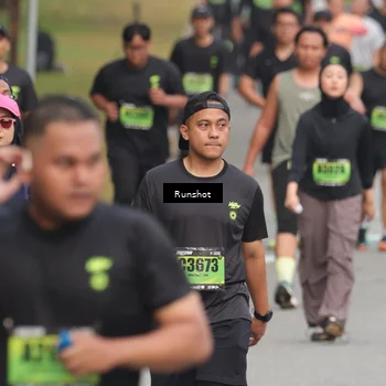 Runner Photo 5604257