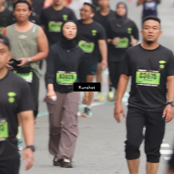 Runner Photo 5604344