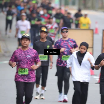 Runner Photo 5604362