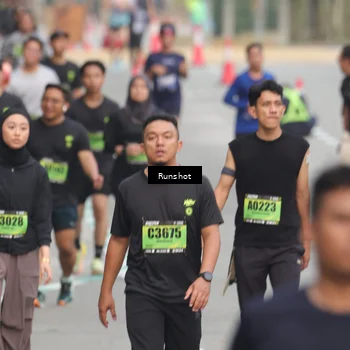 Runner Photo 5604403