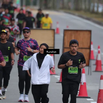 Runner Photo 5604452