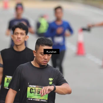 Runner Photo 5604577
