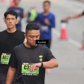 Runner Photo 5604583