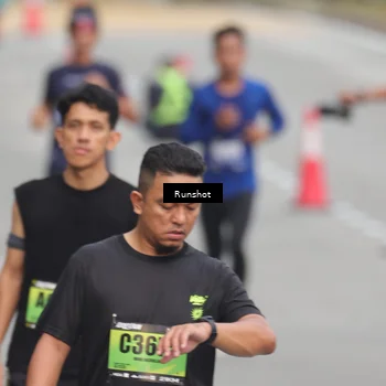 Runner Photo 5604599