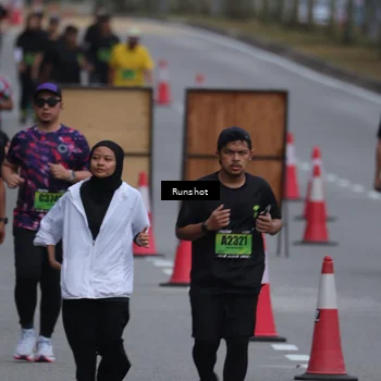 Runner Photo 5604668