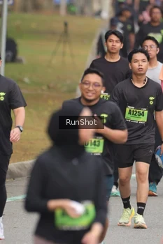 Runner Photo 5604716