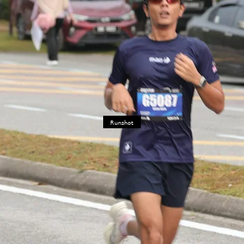 Runner Photo 5604916
